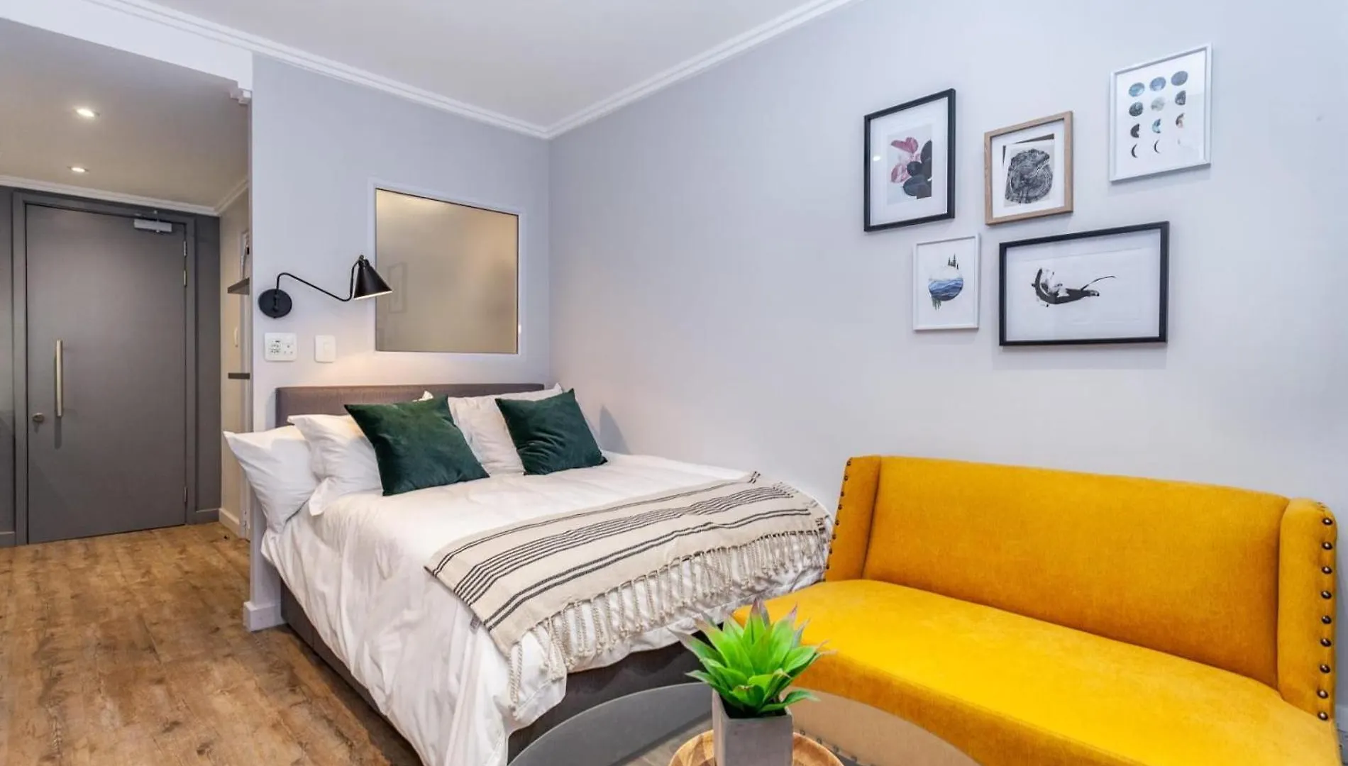 Peaceful Getaway In The Historic Area Apartment Cape Town South Africa
